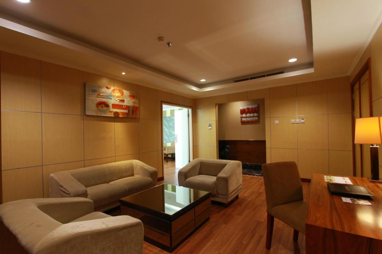 Swiss-Belhotel Maleosan Manado Dış mekan fotoğraf