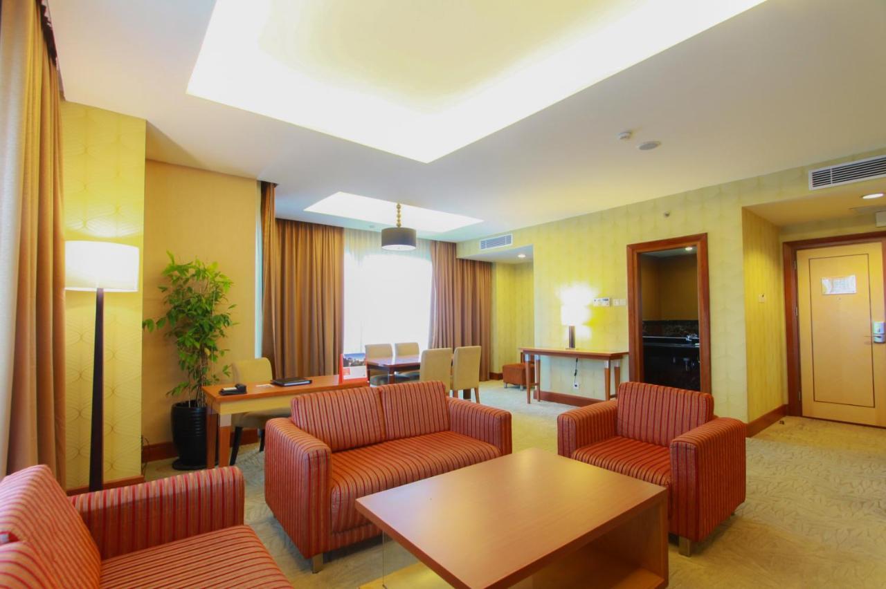 Swiss-Belhotel Maleosan Manado Dış mekan fotoğraf