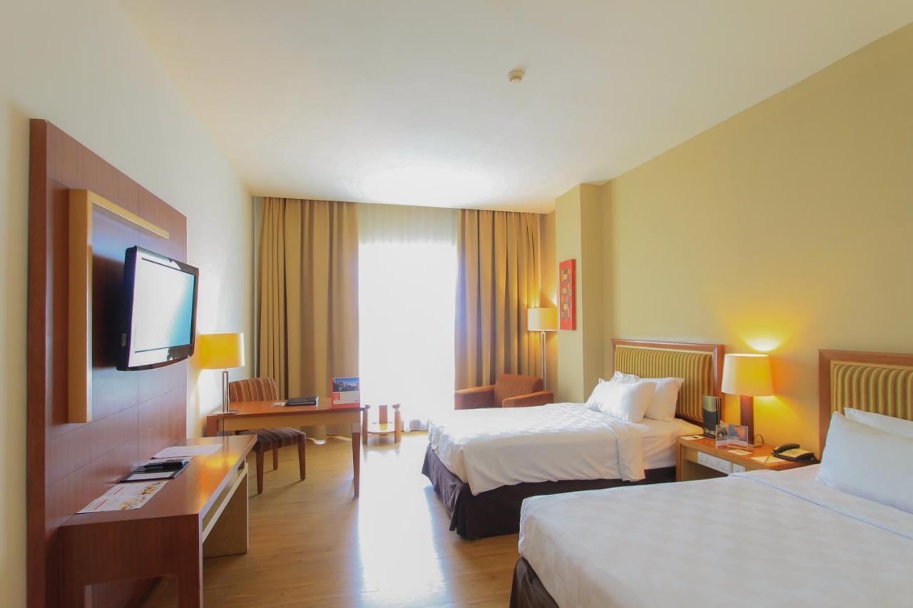 Swiss-Belhotel Maleosan Manado Dış mekan fotoğraf