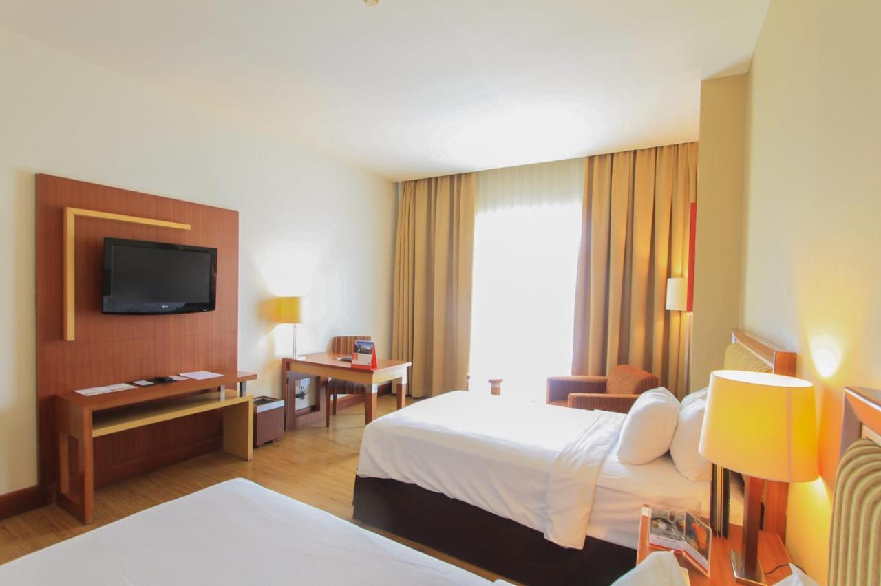 Swiss-Belhotel Maleosan Manado Dış mekan fotoğraf