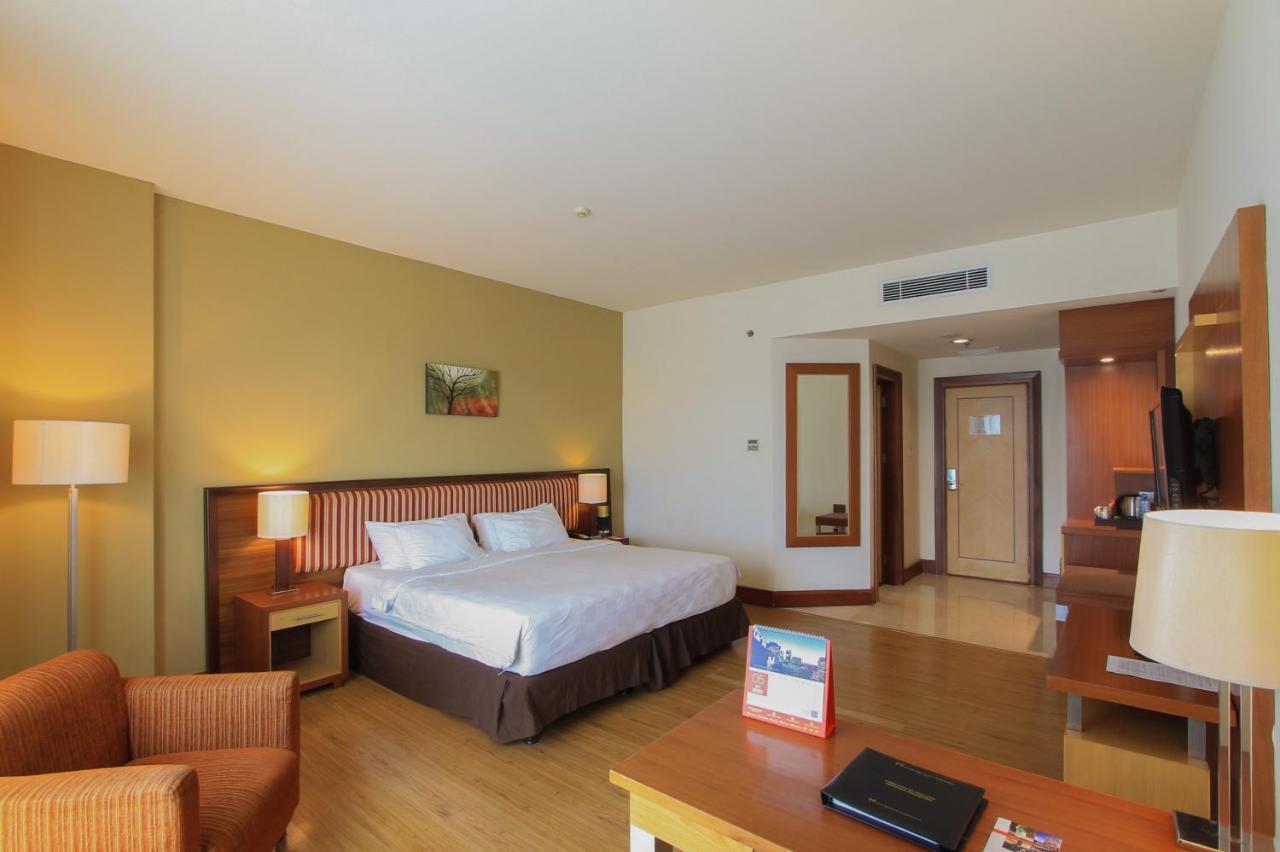 Swiss-Belhotel Maleosan Manado Dış mekan fotoğraf
