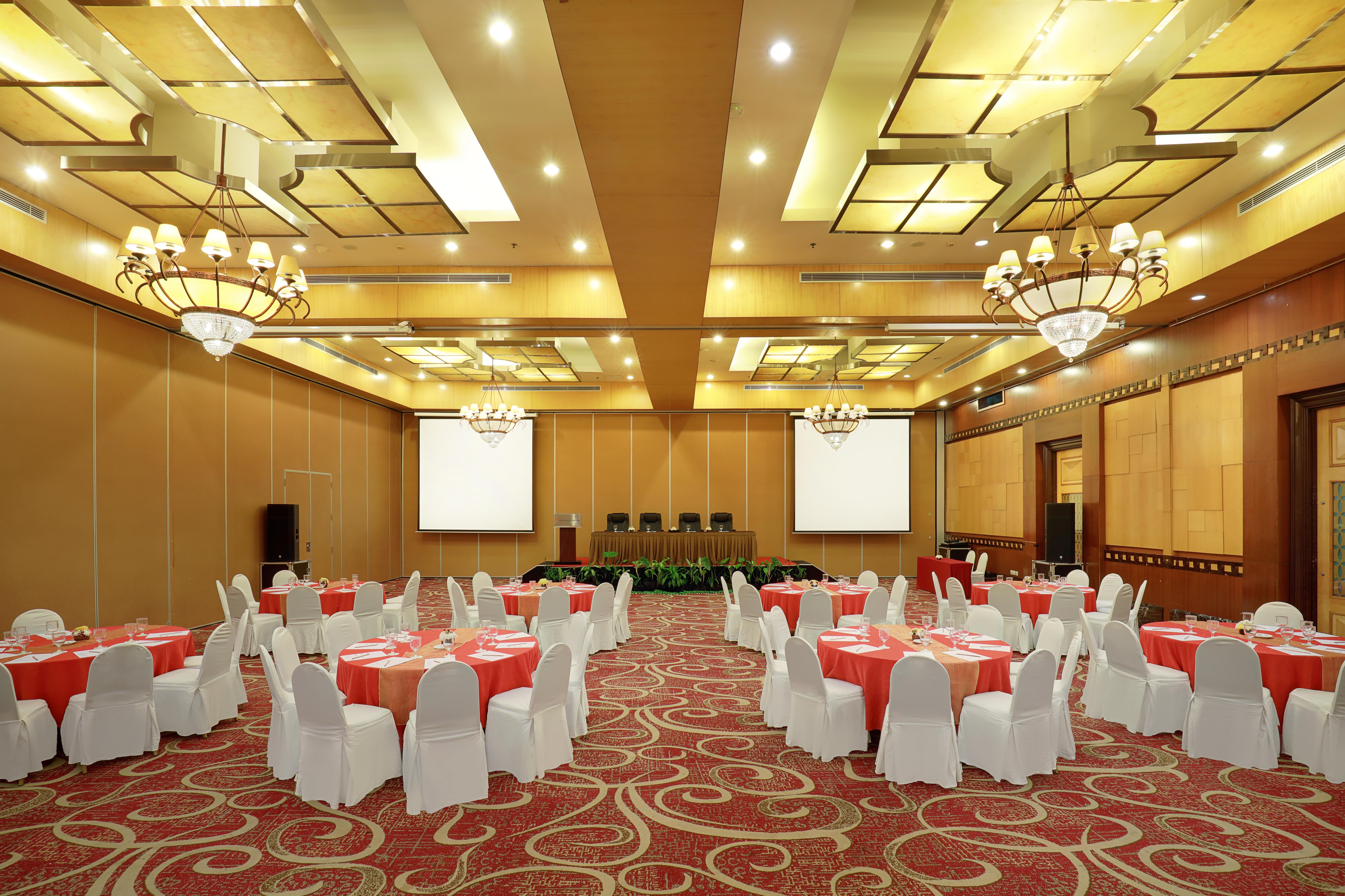 Swiss-Belhotel Maleosan Manado Dış mekan fotoğraf