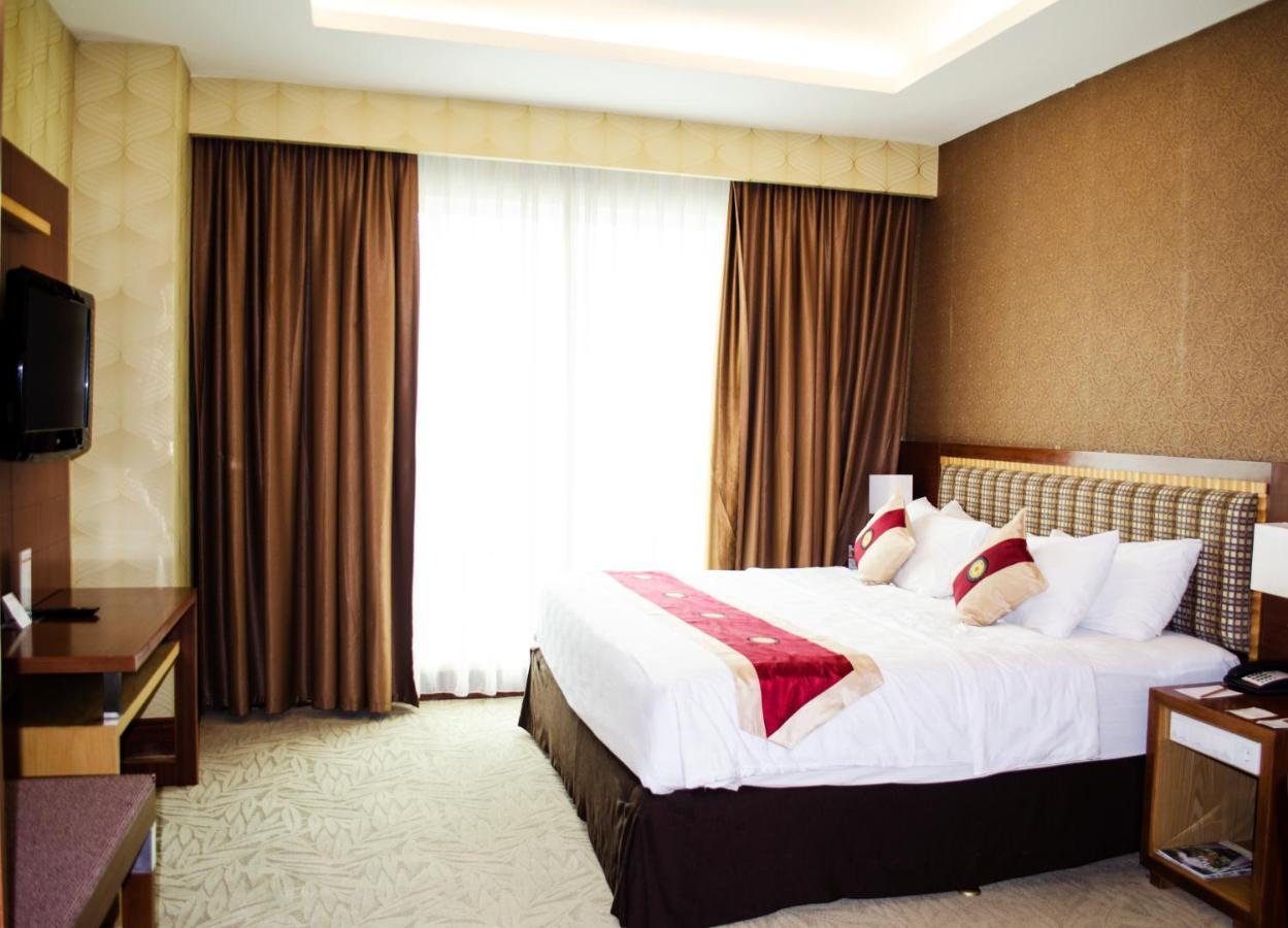 Swiss-Belhotel Maleosan Manado Dış mekan fotoğraf
