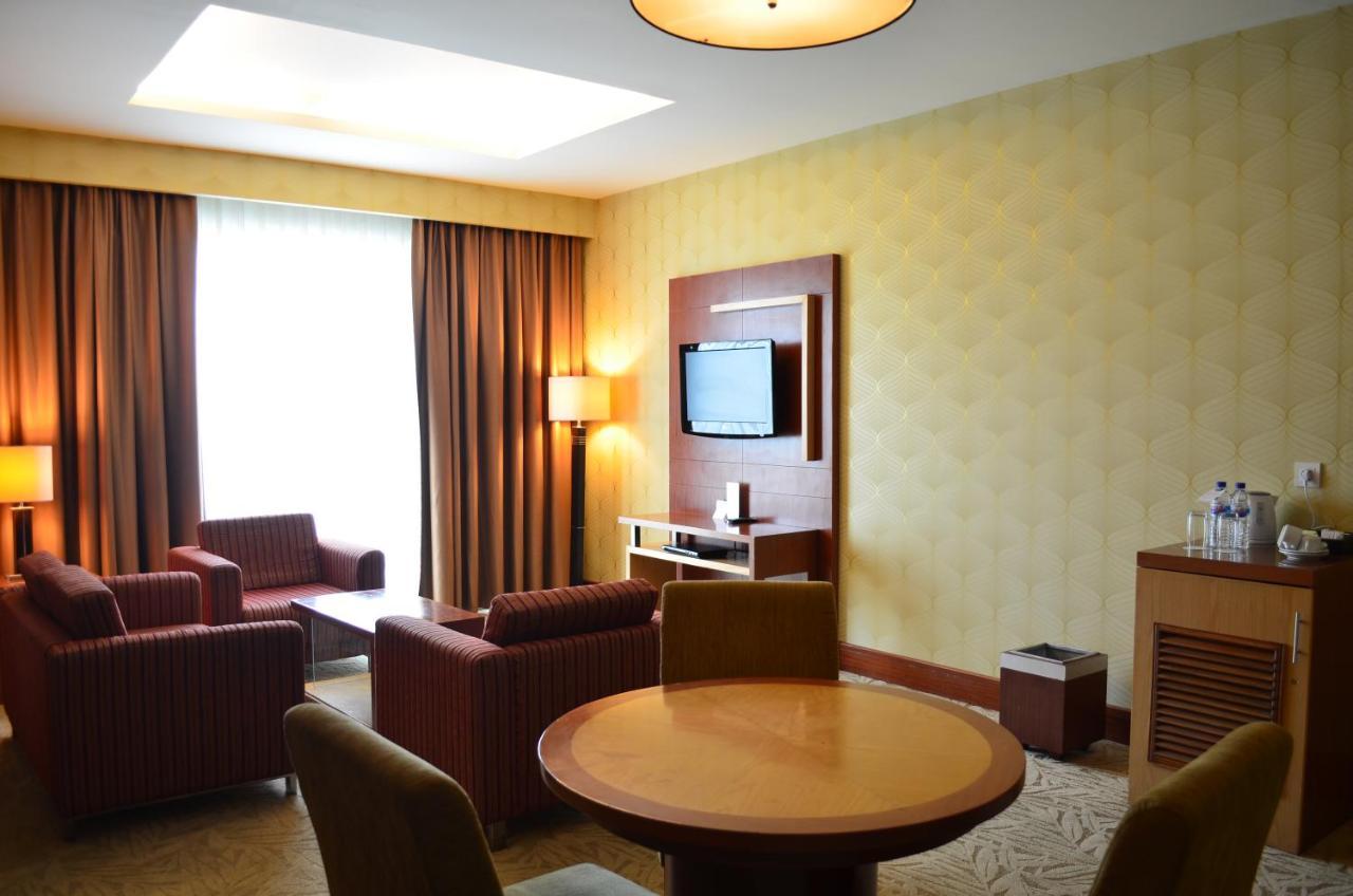 Swiss-Belhotel Maleosan Manado Dış mekan fotoğraf